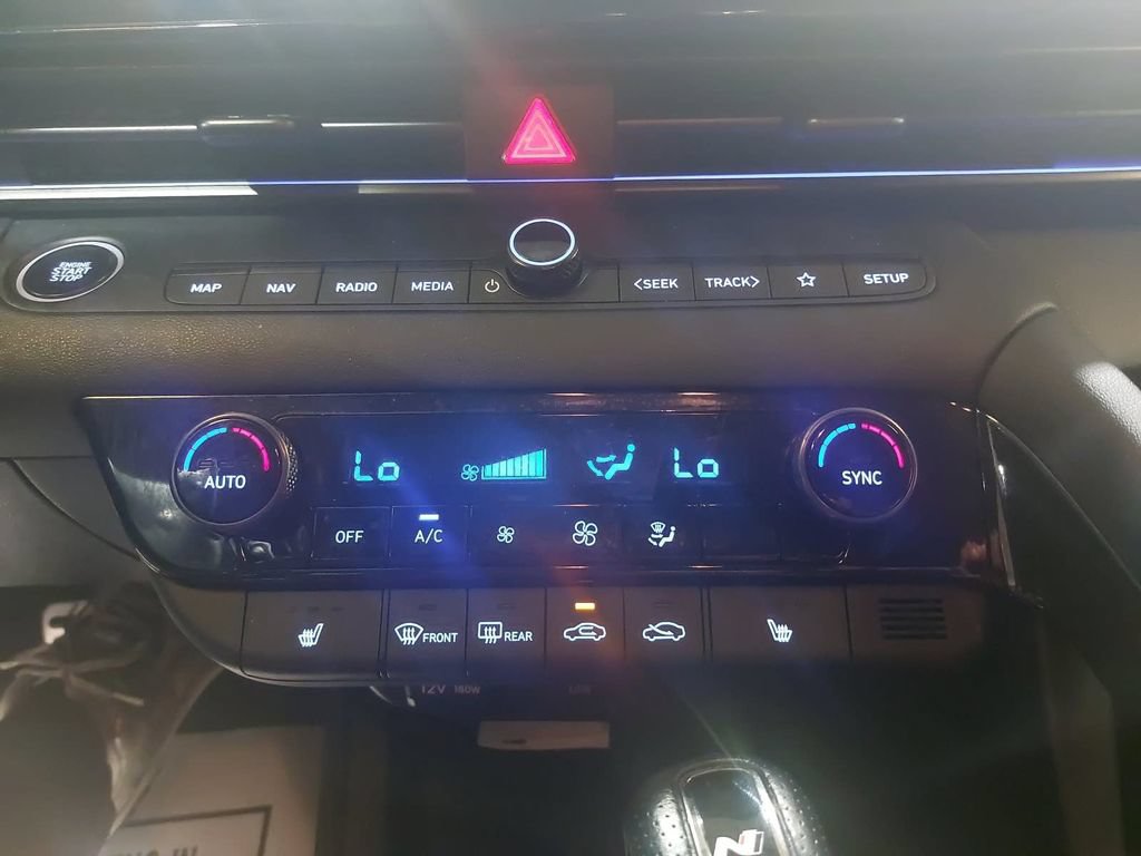 Certified 2025 Hyundai Elantra N FWD image 23