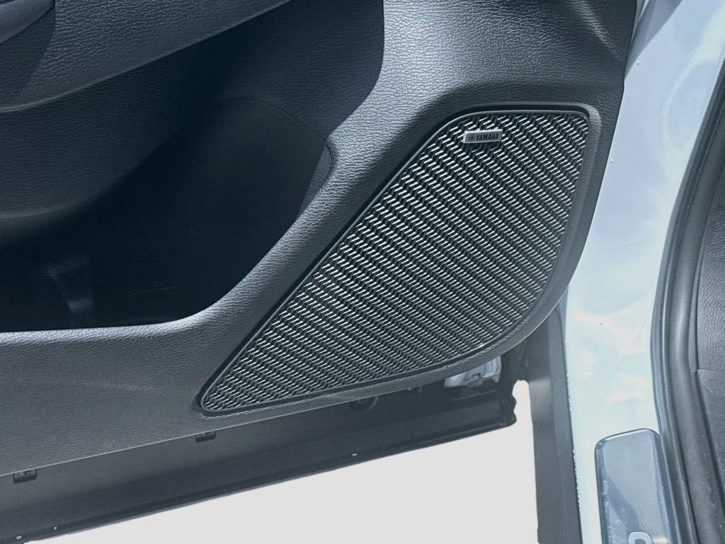 New 2026 Mitsubishi Outlander LE FWD image 19