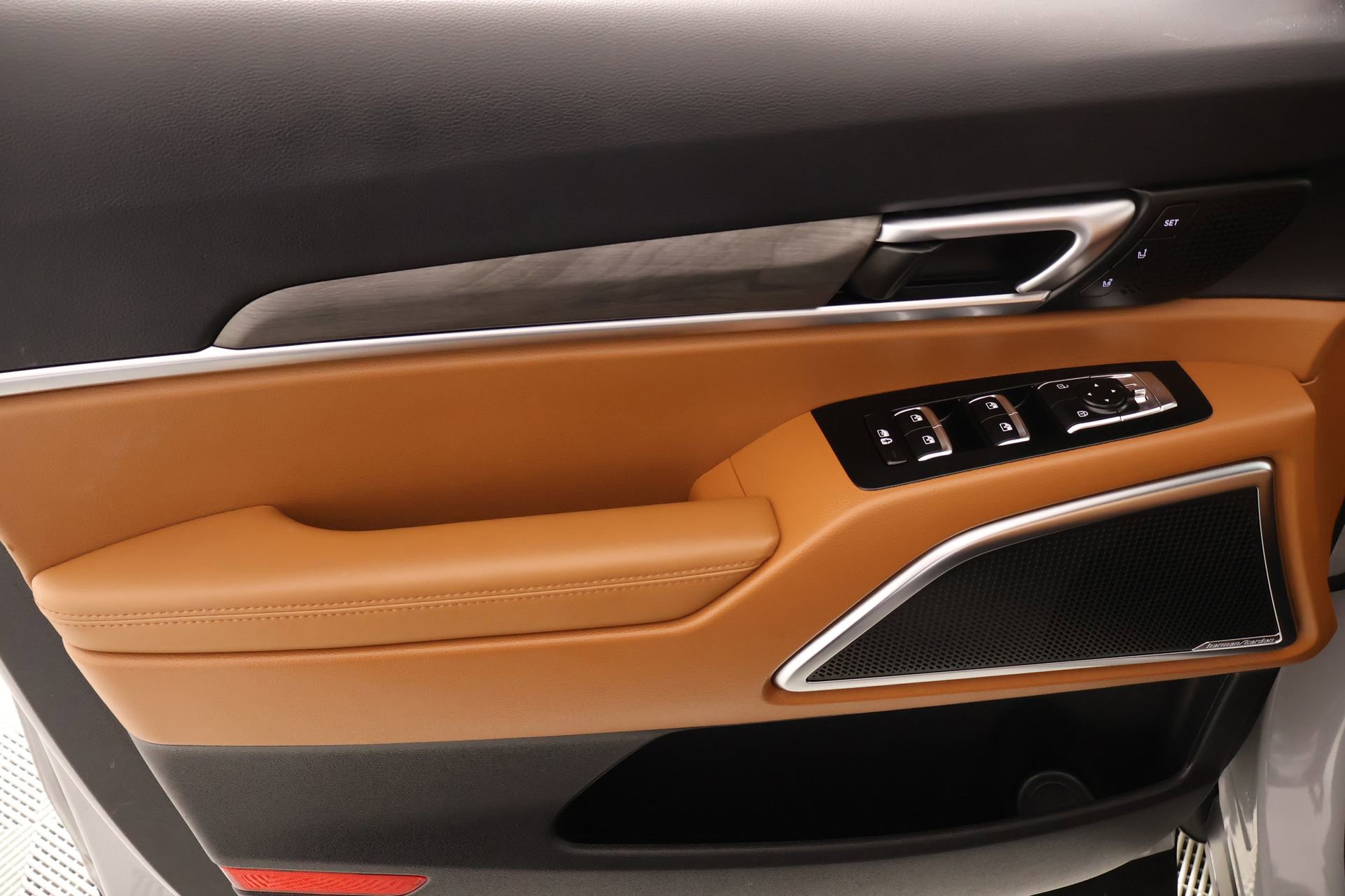 Used 2025 Kia Telluride SX Prestige X-Line image 17