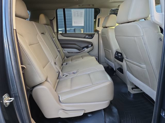 Used 2019 Chevrolet Suburban LT w/ Luxury Package AWD/4WD image 36