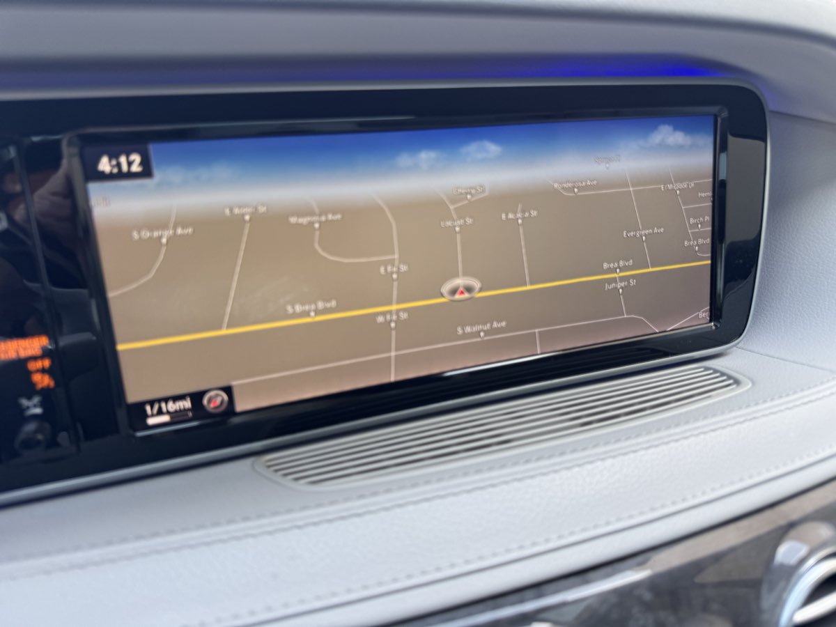 Used 2016 Mercedes-Benz S 550 Sedan image 25