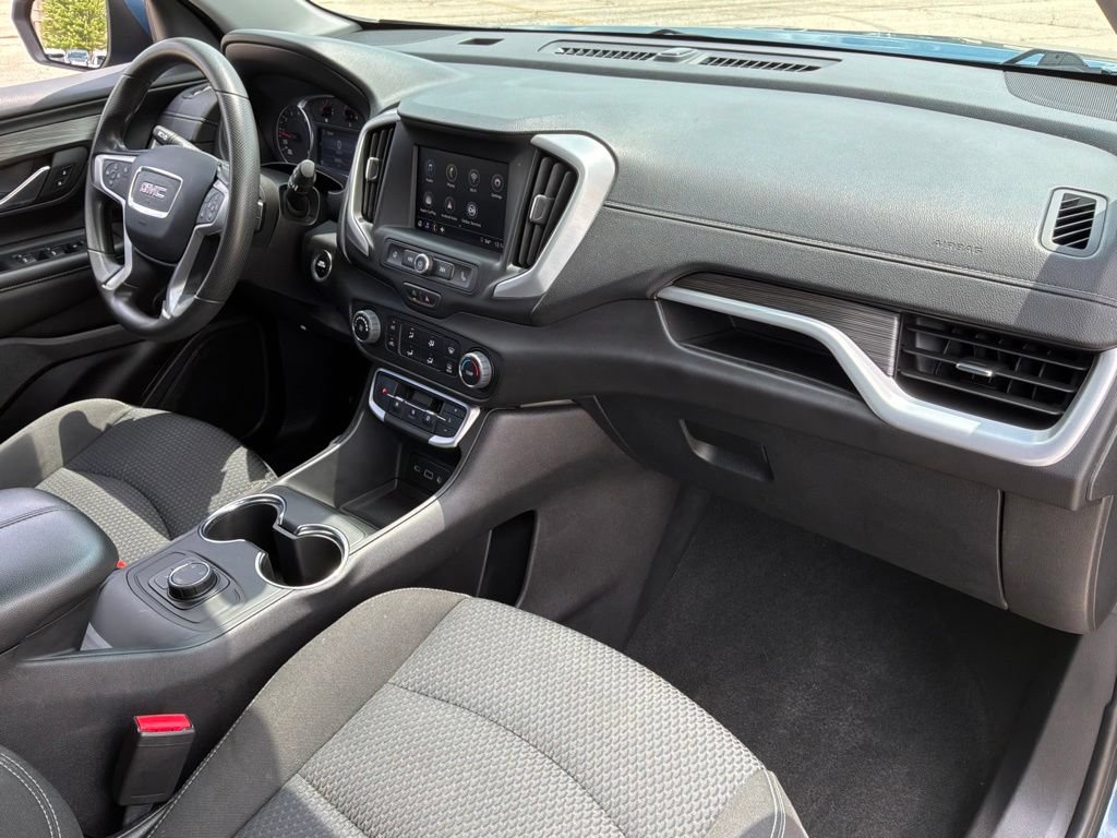 Used 2024 GMC Terrain SLE AWD/4WD image 34