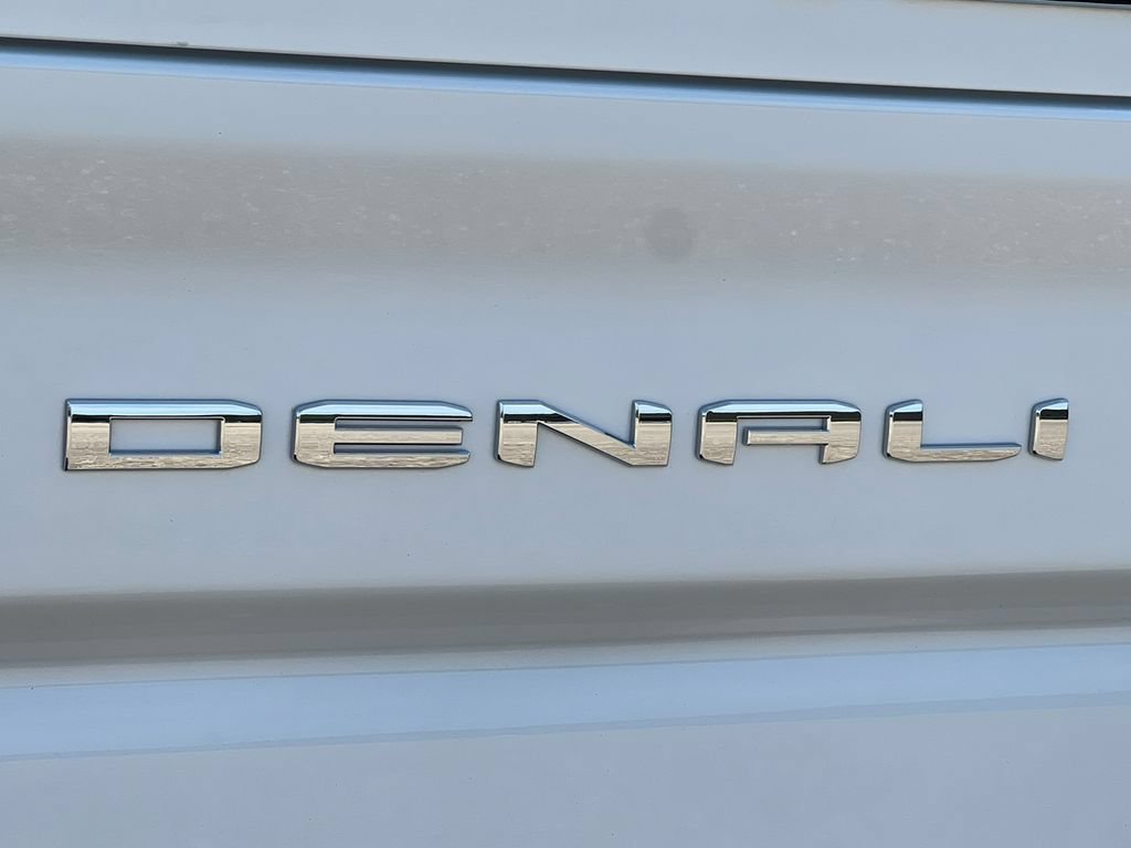 New 2026 GMC Sierra 2500 Denali w/ Denali Reserve Package AWD/4WD image 18