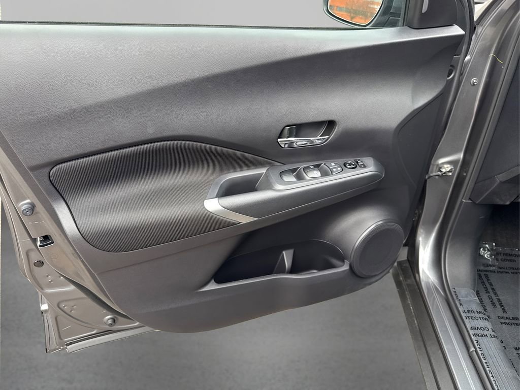 Used 2024 Nissan Kicks SV image 22