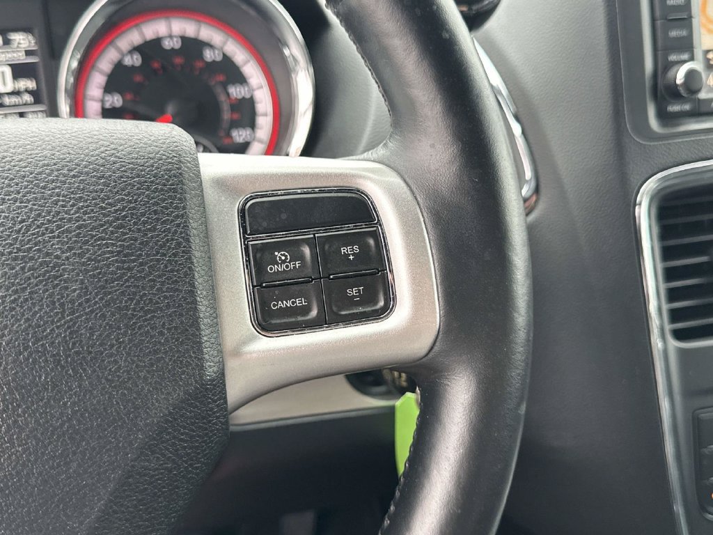 Used 2017 Dodge Grand Caravan GT FWD image 24