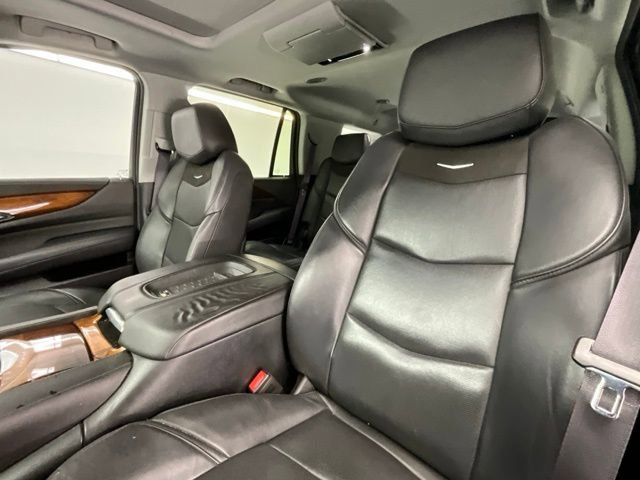 Used 2016 Cadillac Escalade Premium image 5