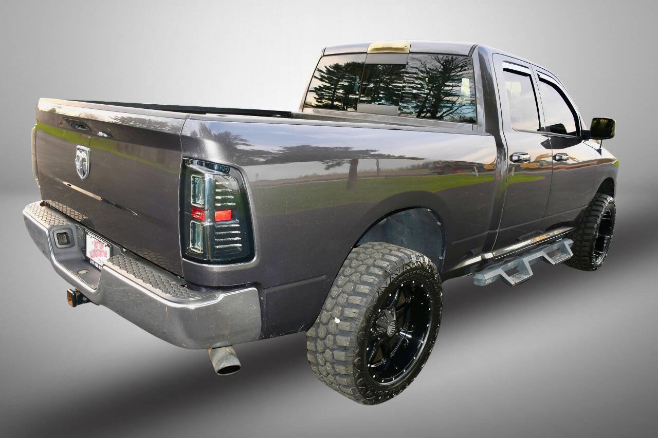 Used 2016 RAM 1500 Classic SLT image 5