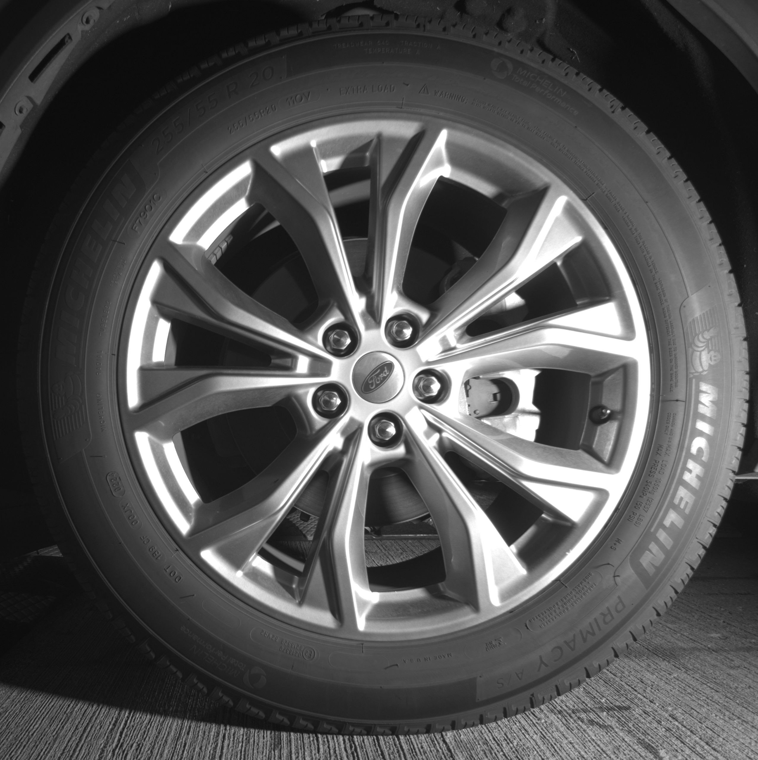 Used 2024 Ford Explorer Limited image 12