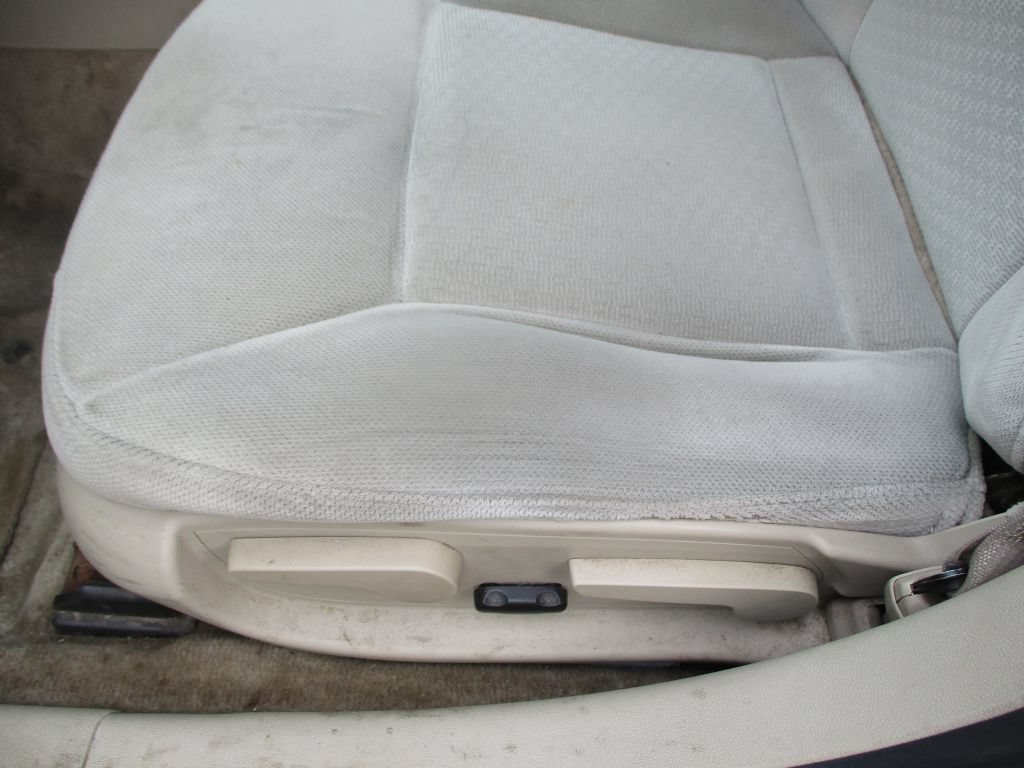 Used 2011 Chevrolet Impala LT FWD image 13