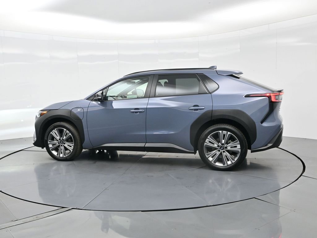 Used 2024 Subaru Solterra Limited image 9