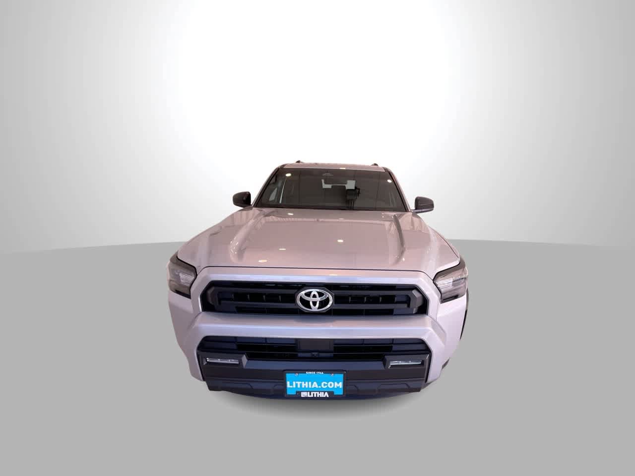 Used 2026 Toyota 4Runner SR5 AWD/4WD image 3