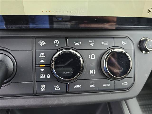 New 2026 Land Rover Defender 110 OCTA AWD/4WD image 22