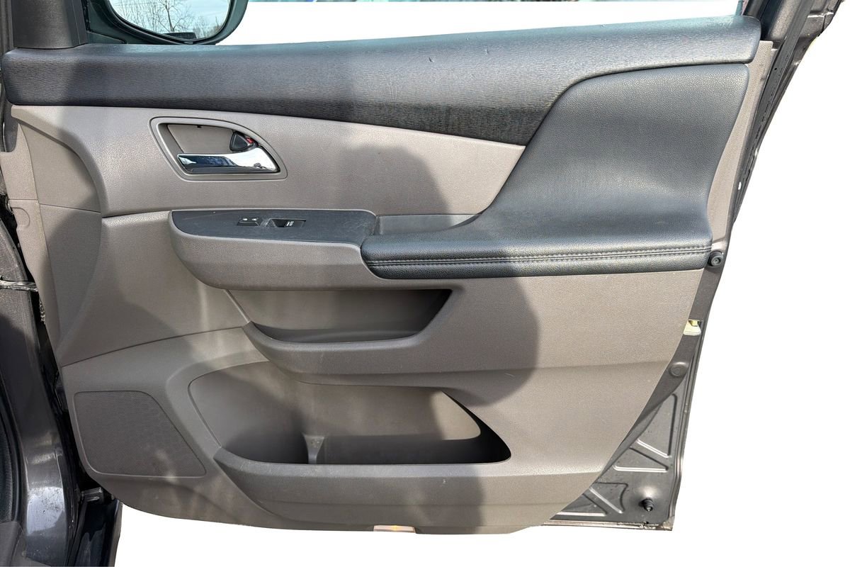 Used 2015 Honda Odyssey EX-L image 23