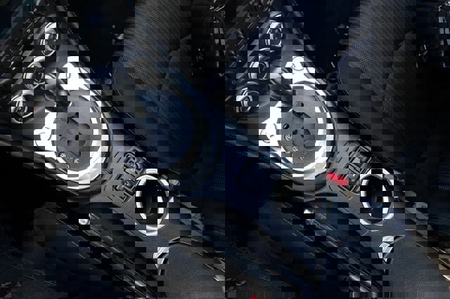 Used 2016 Nissan 370Z Coupe image 35