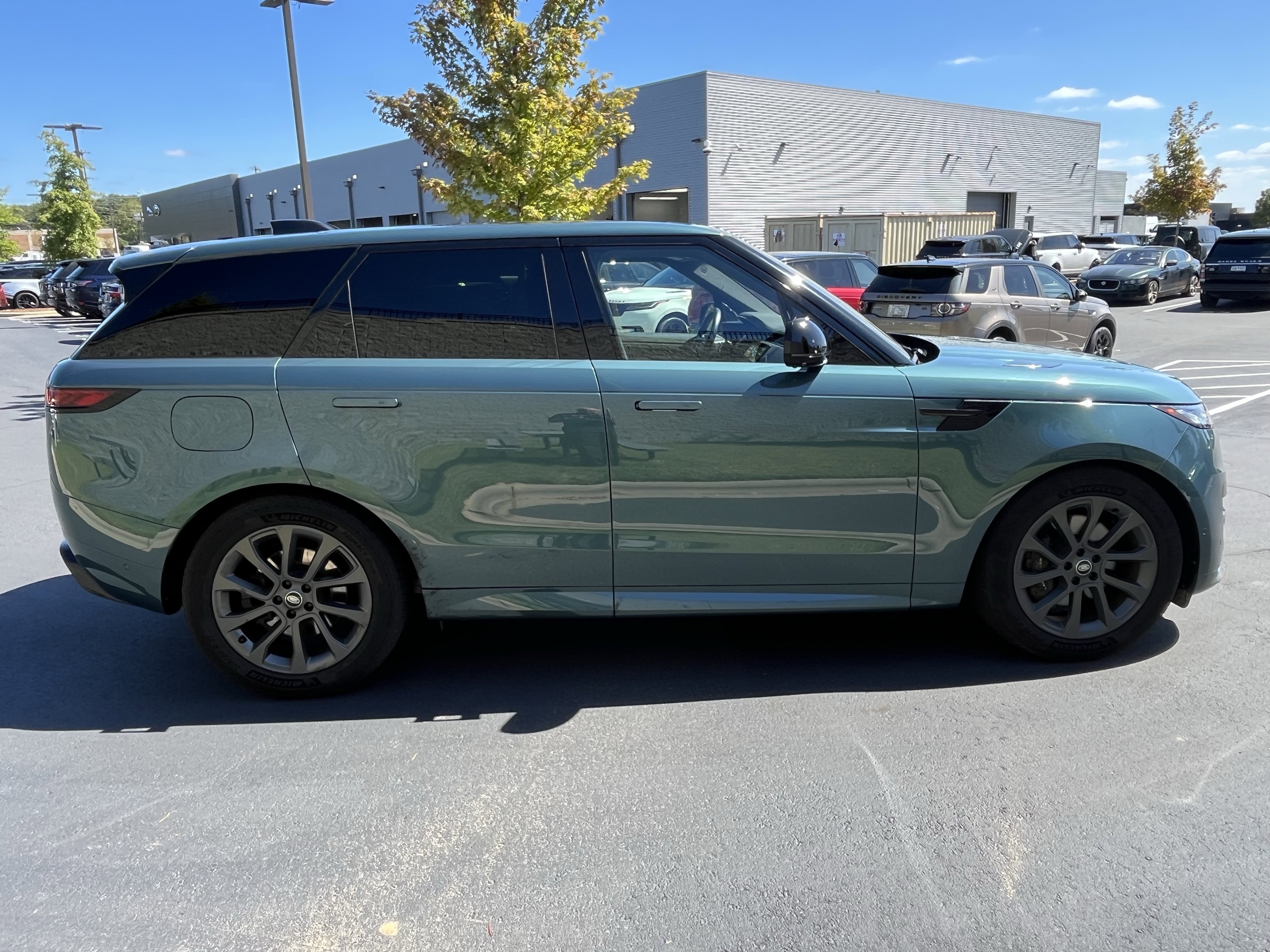 Used 2024 Land Rover Range Rover Sport Dynamic SE image 7