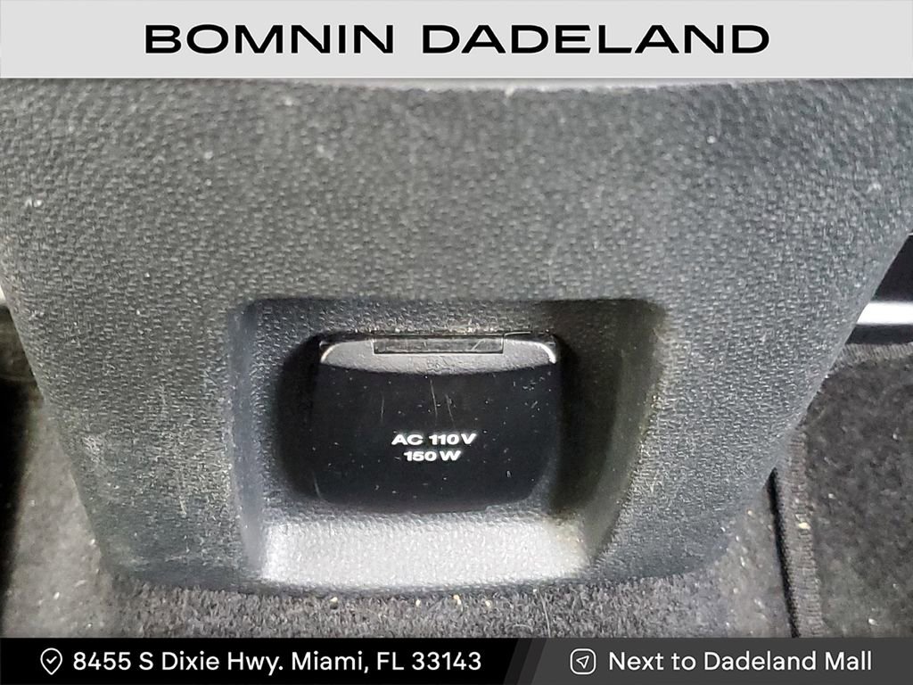 Used 2021 Ford EcoSport SE w/ SE Convenience Package image 12