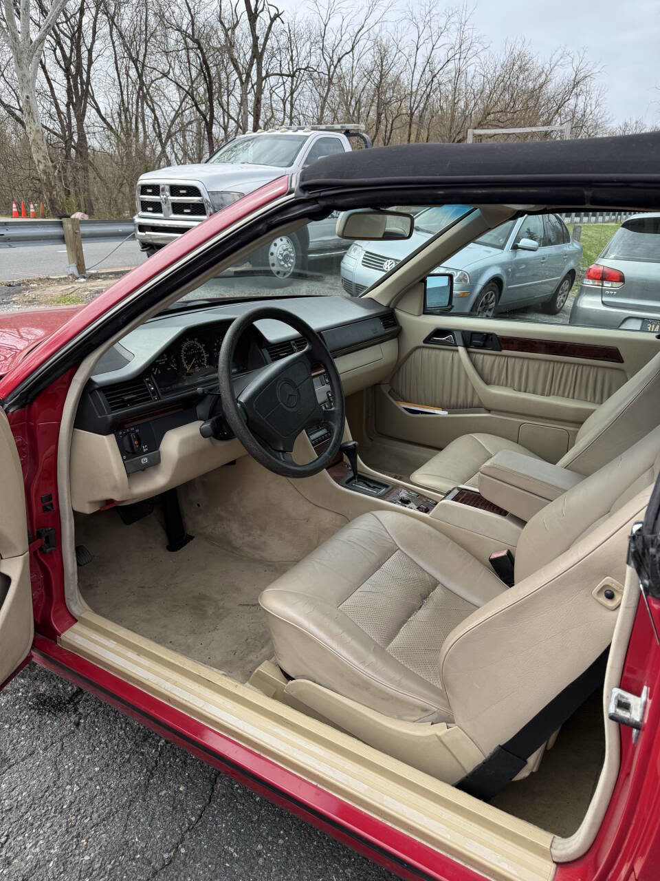 Used 1995 Mercedes-Benz E 320 Convertible image 12