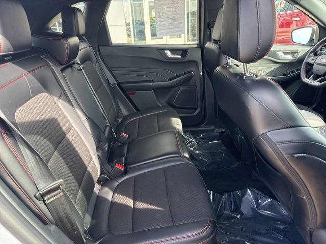 Used 2025 Ford Escape ST-Line Select image 17