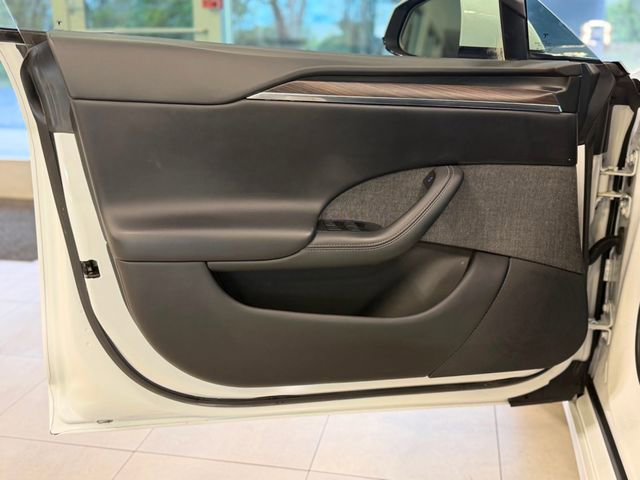 Used 2022 Tesla Model S AWD/4WD image 18