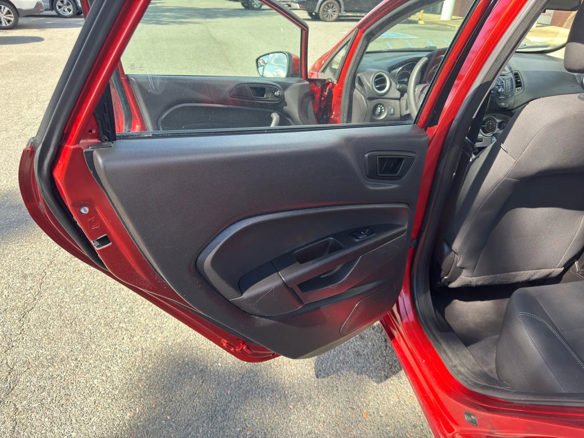 Used 2019 Ford Fiesta SE image 10