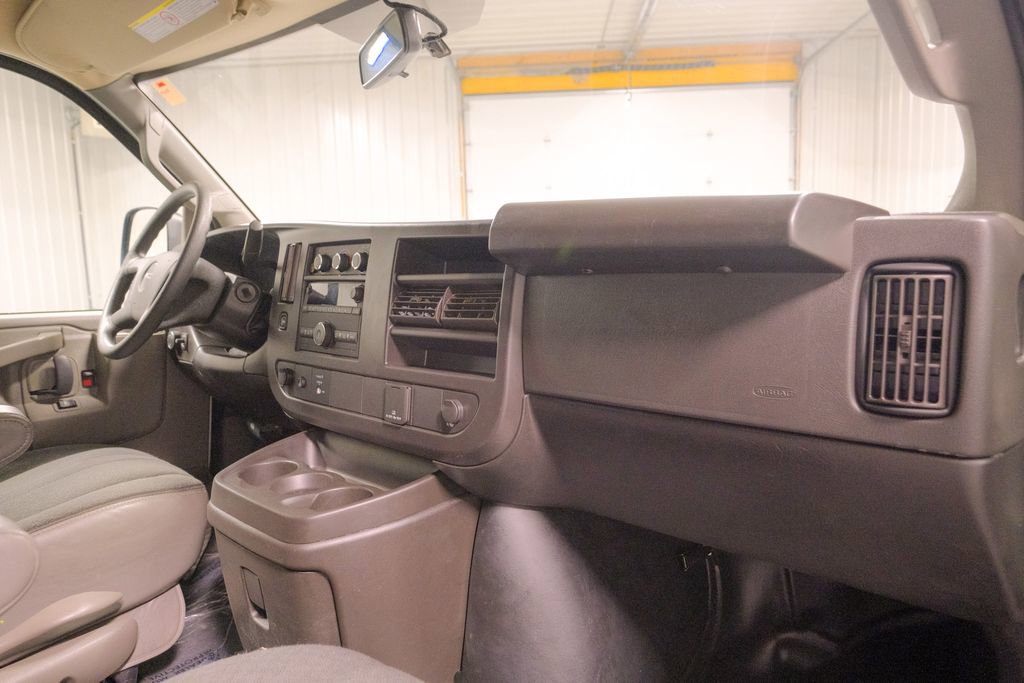 Used 2024 GMC Savana 2500 w/ Driver Convenience Package image 17