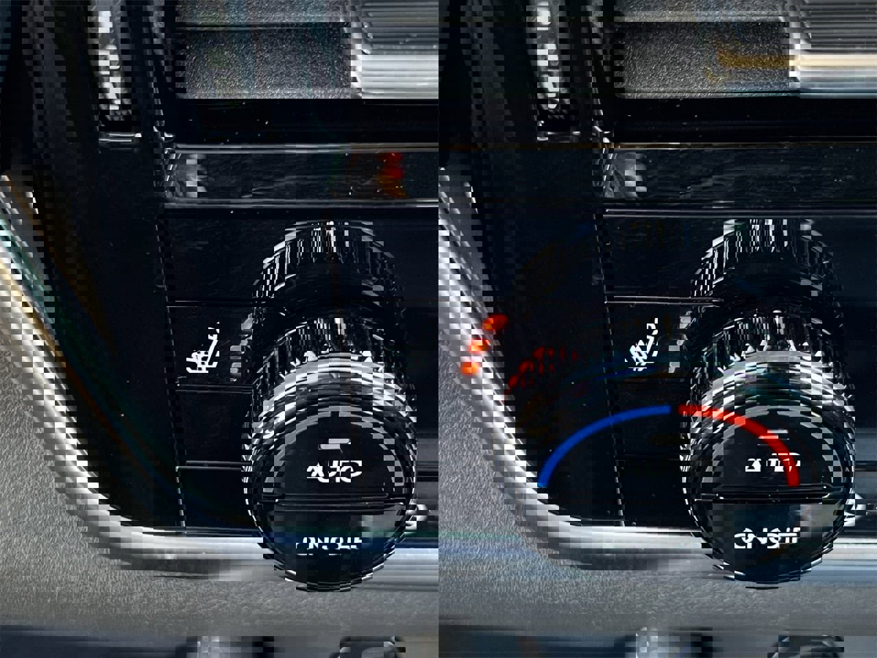 Certified 2025 Nissan Rogue Platinum w/ Tech Package image 20