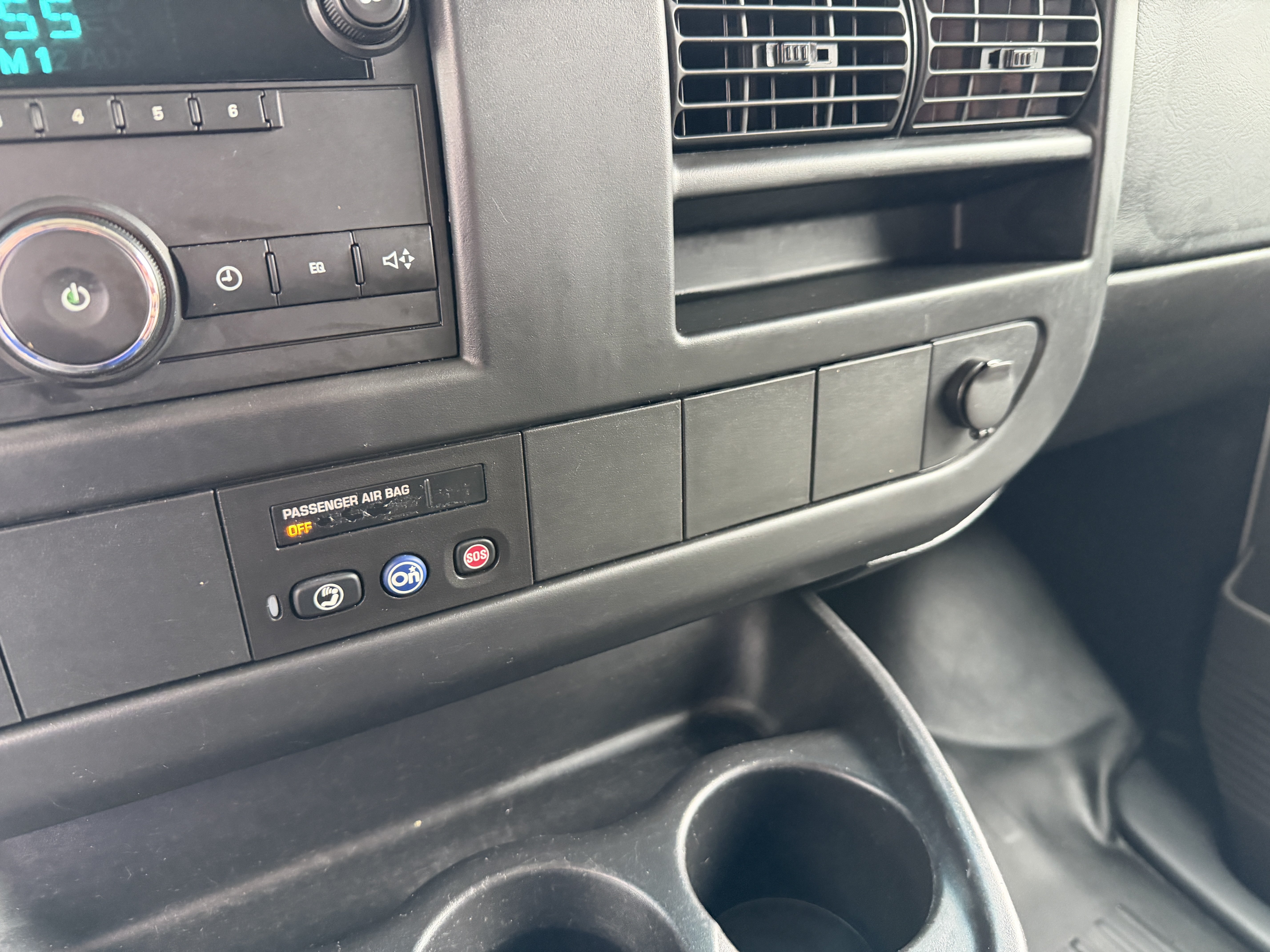 Used 2013 Chevrolet Express 1500 LS RWD image 18