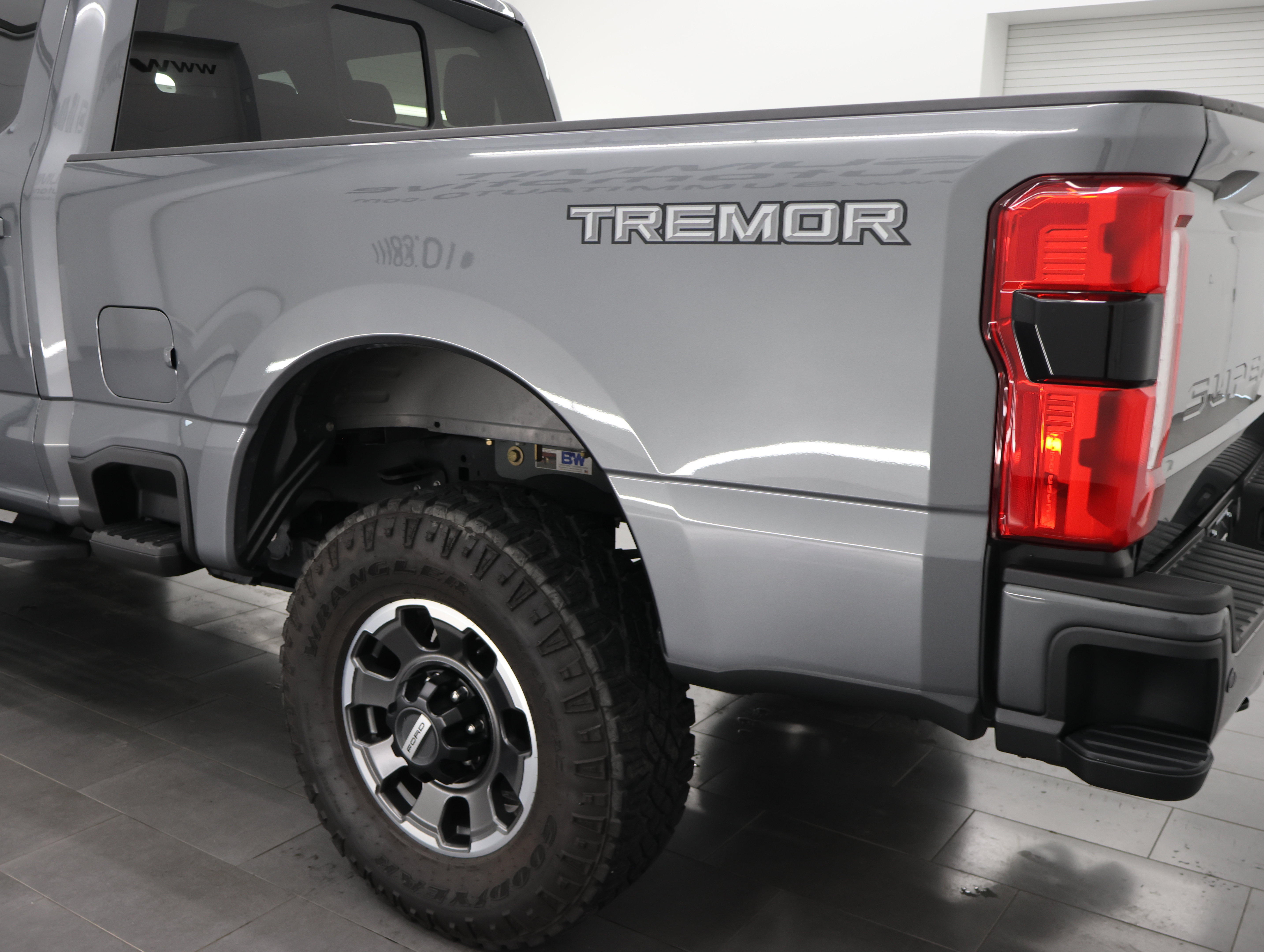 Used 2024 Ford F250 Lariat w/ Lariat Ultimate Package AWD/4WD image 37