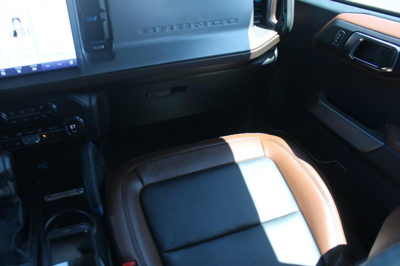 Used 2023 Ford Bronco Outer Banks AWD/4WD image 17