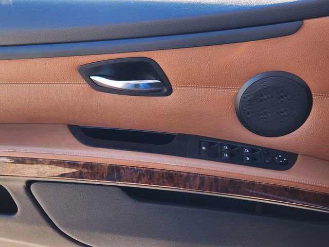 Used 2008 BMW 328i Convertible image 21