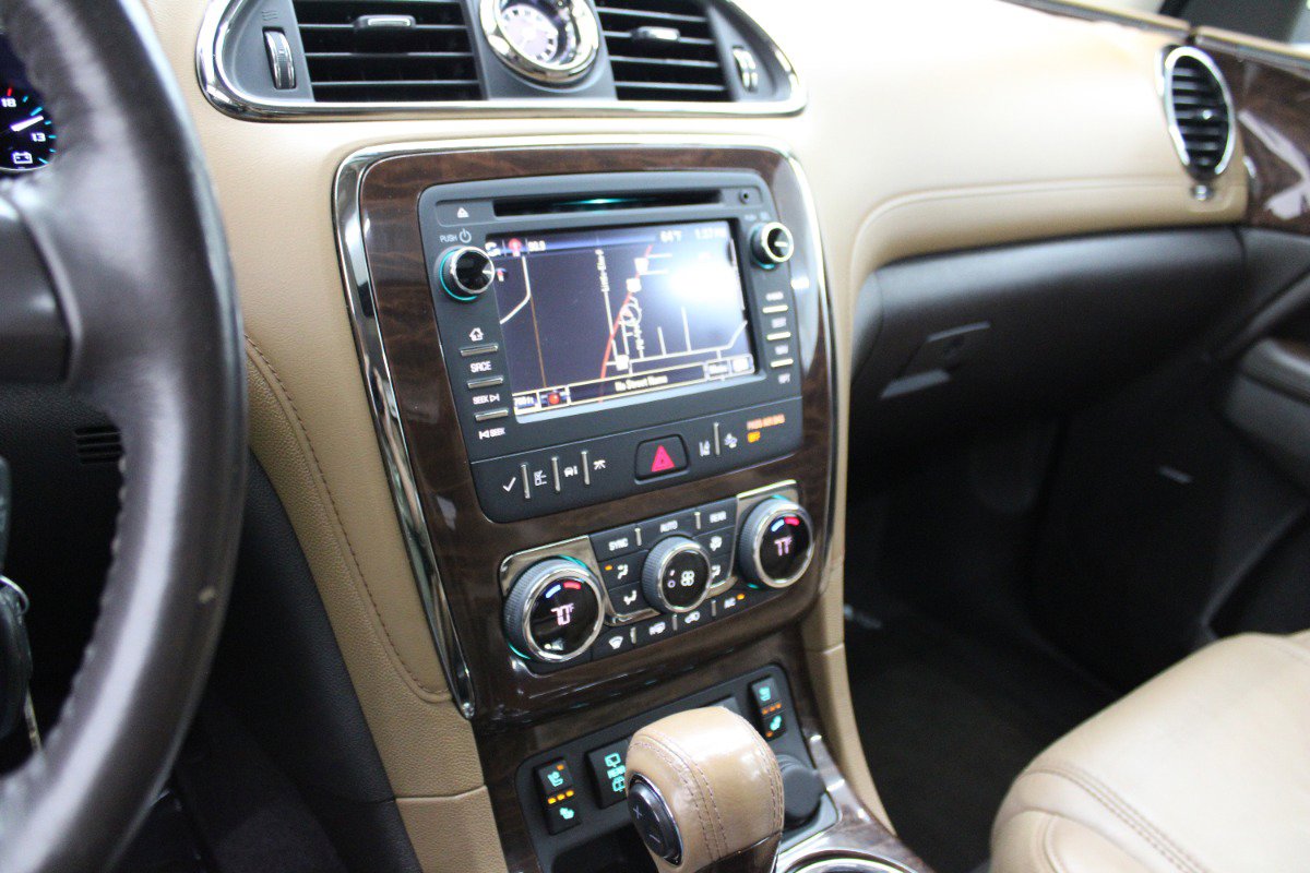 Used 2016 Buick Enclave Premium w/ Experience Buick Package FWD image 27