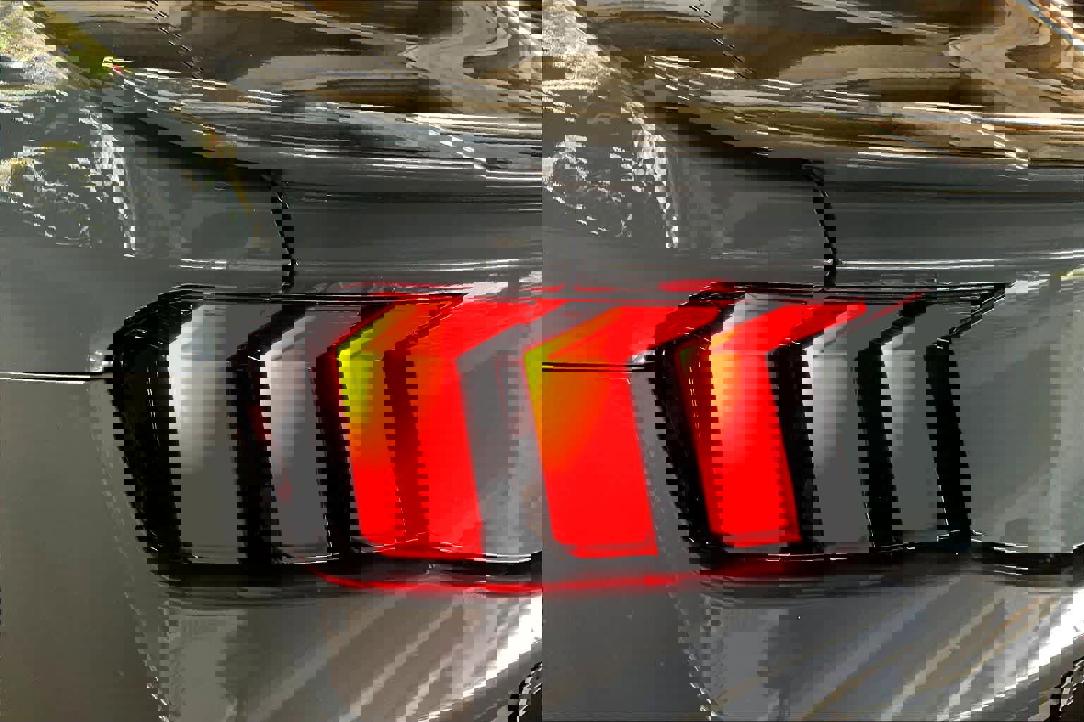 Used 2024 Ford Mustang GT Premium image 28