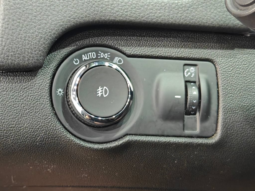 Used 2017 Buick Regal Sport Touring FWD image 33