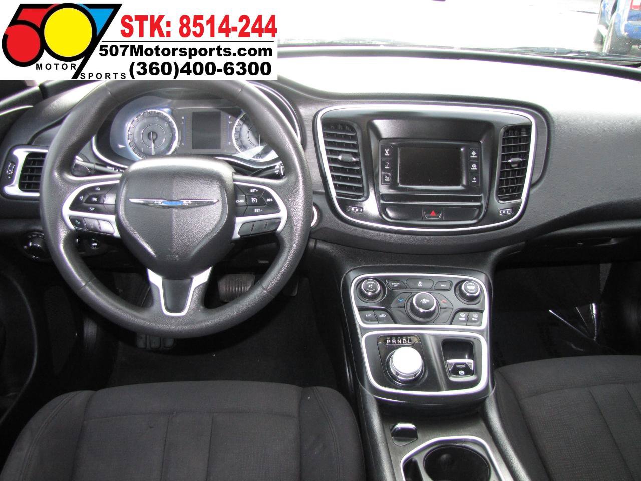 Used 2016 Chrysler 200 Limited FWD image 16