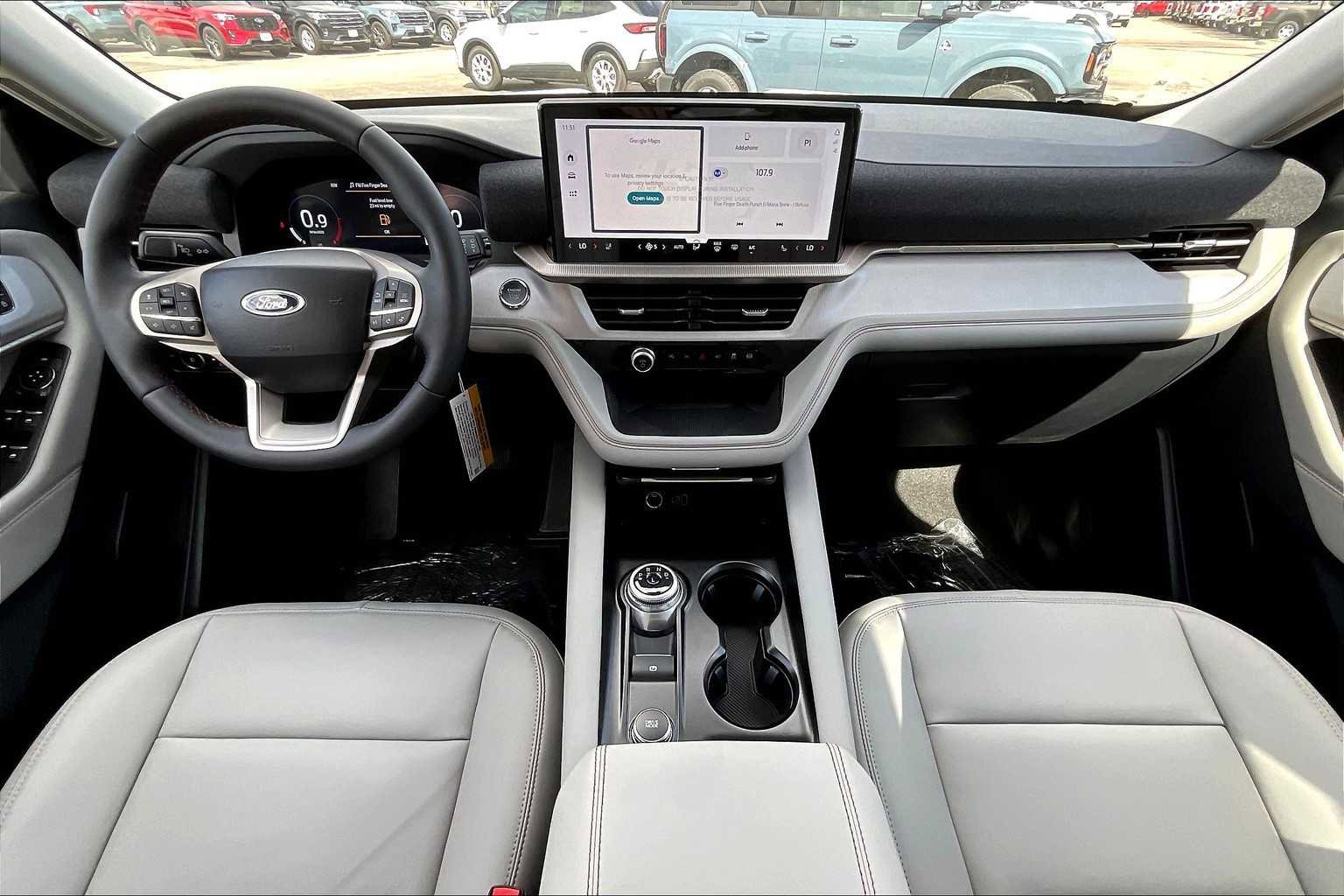New 2025 Ford Explorer Active w/ Active Comfort Package image 5