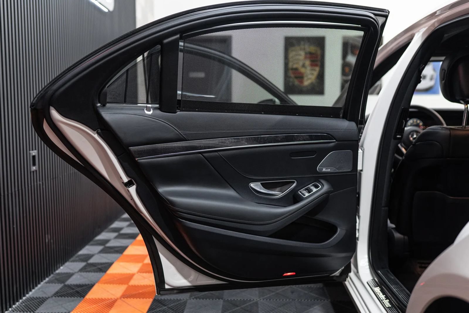 Used 2019 Mercedes-Benz S 560 Sedan image 33