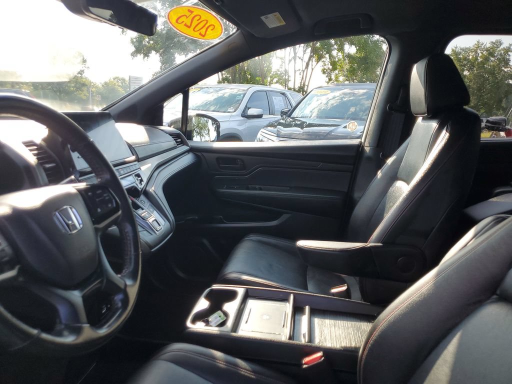 Used 2025 Honda Odyssey Sport-L image 19