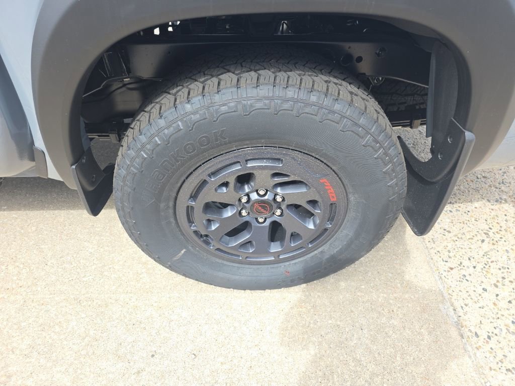 New 2025 Nissan Frontier PRO-4X image 12