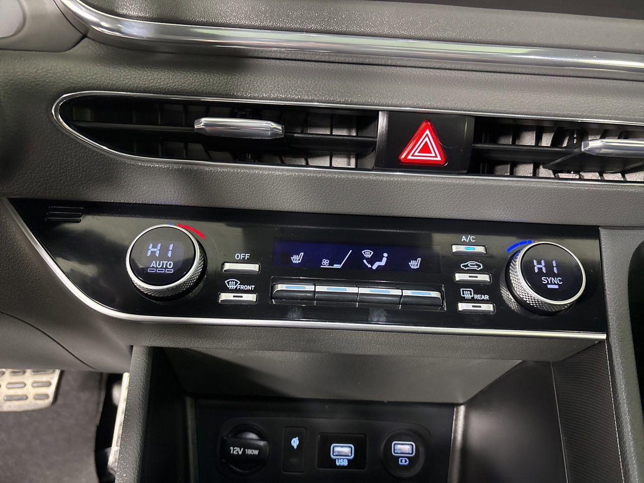 Used 2020 Hyundai Sonata SEL Plus w/ Tech Package image 19