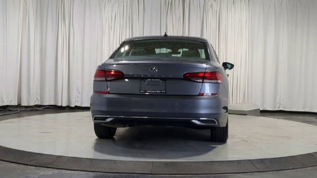 Used 2020 Volkswagen Passat 2.0T SE image 8