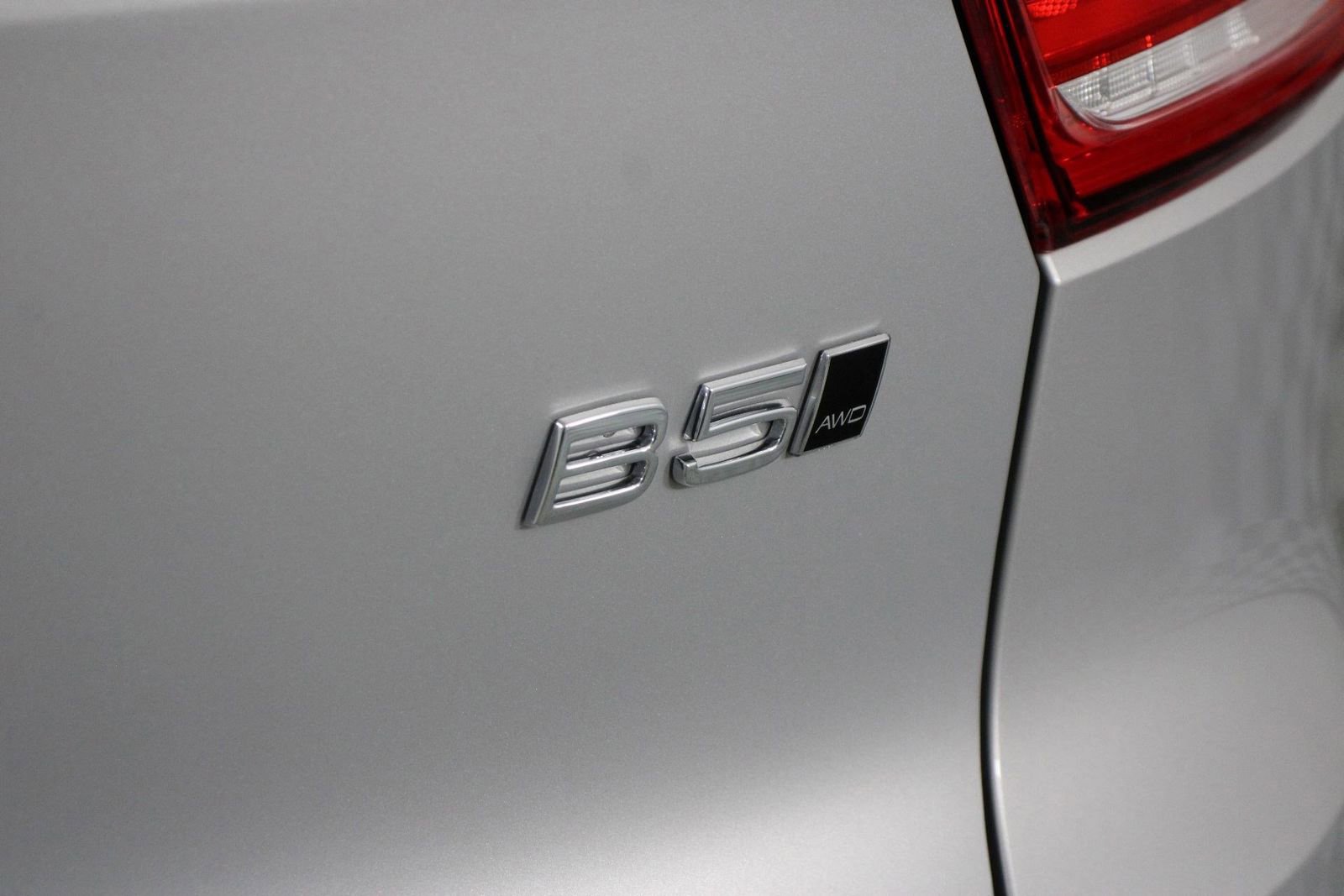 Certified 2023 Volvo XC40 B5 Ultimate w/ Protection Package Premier AWD/4WD image 20