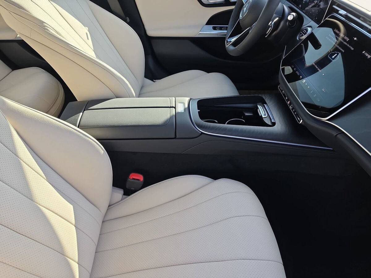 New 2026 Mercedes-Benz E 350 Sedan image 10