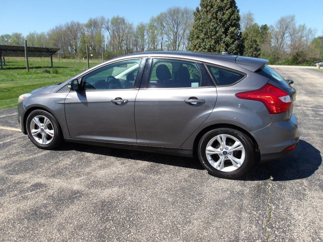 Used 2014 Ford Focus SE FWD image 11