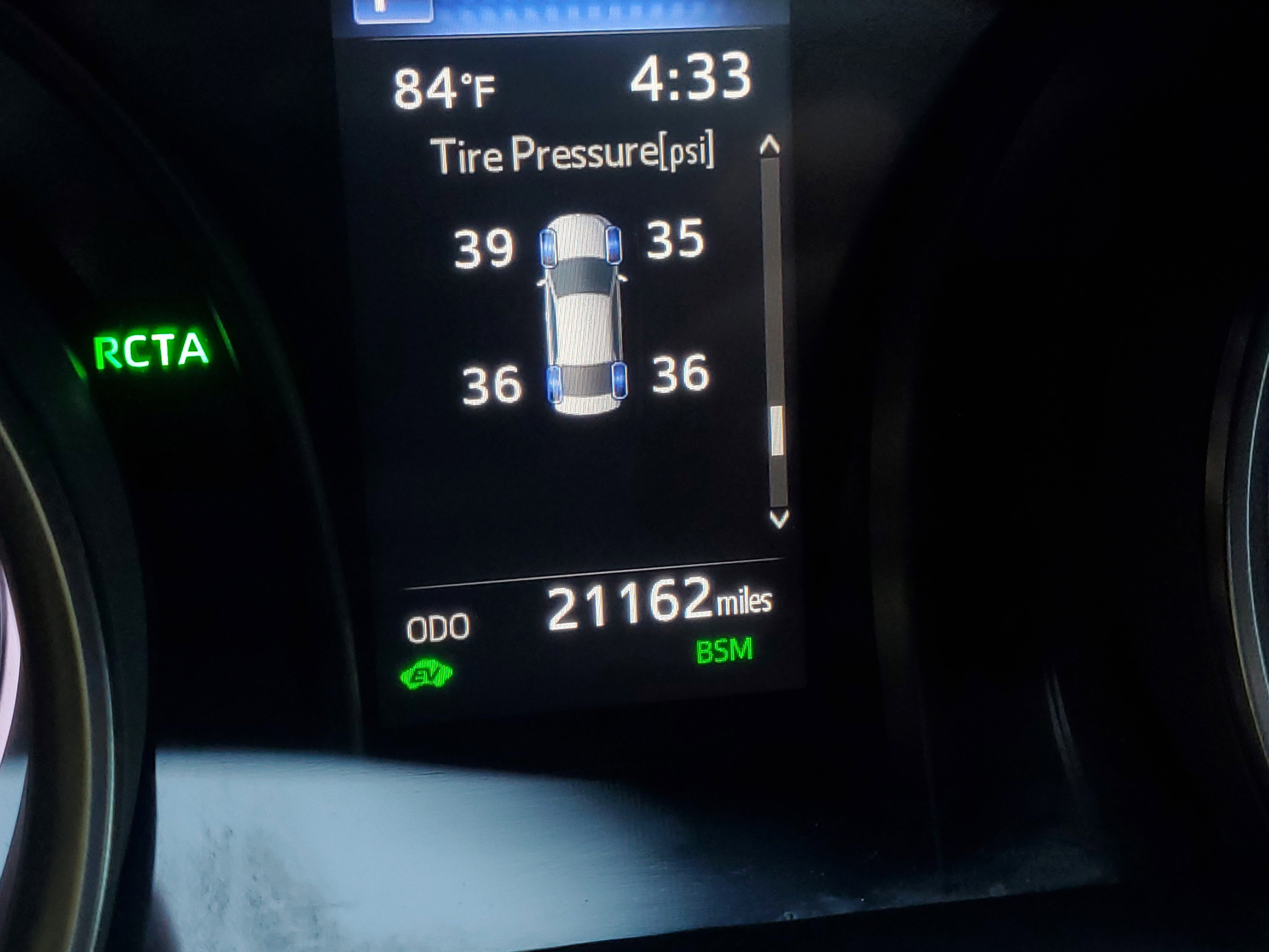 Used 2023 Toyota Camry SE image 25