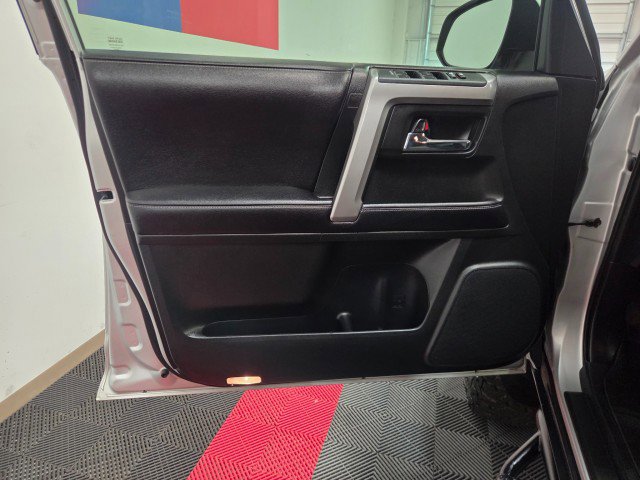 Used 2017 Toyota 4Runner SR5 image 29