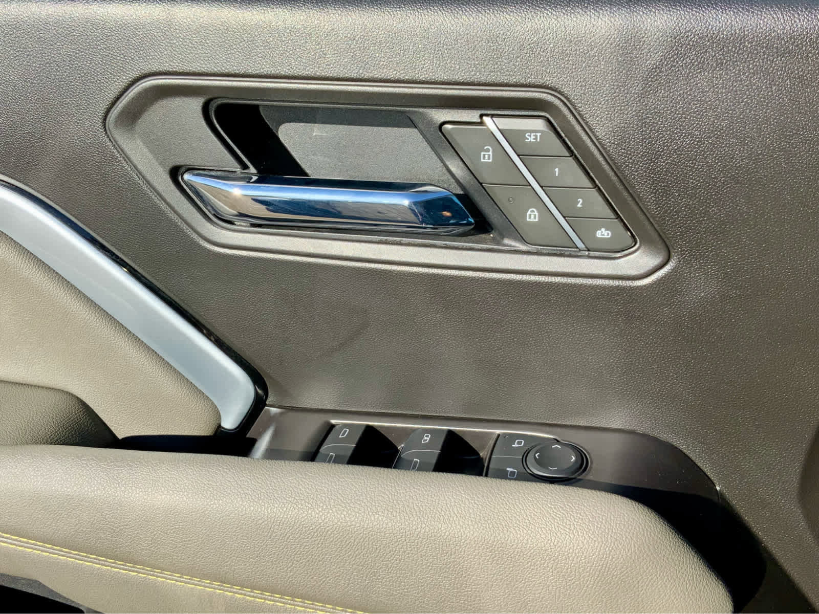 Certified 2025 Chevrolet Colorado ZR2 w/ Midnight Edition image 53