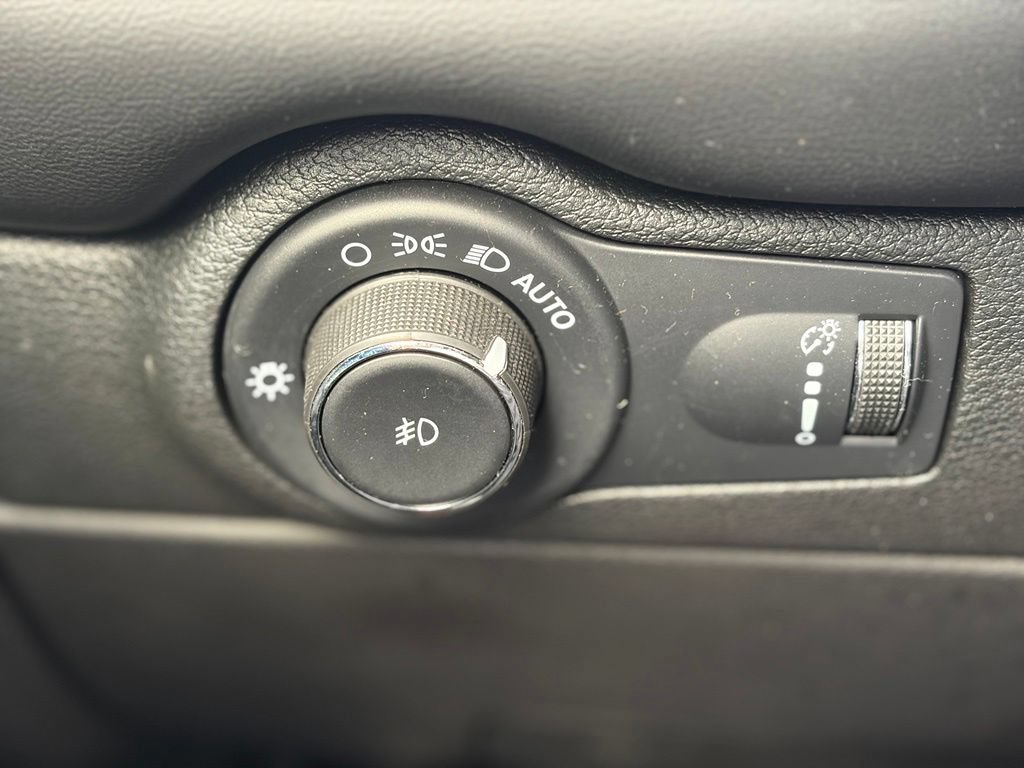 Used 2023 Dodge Durango R/T AWD/4WD image 31