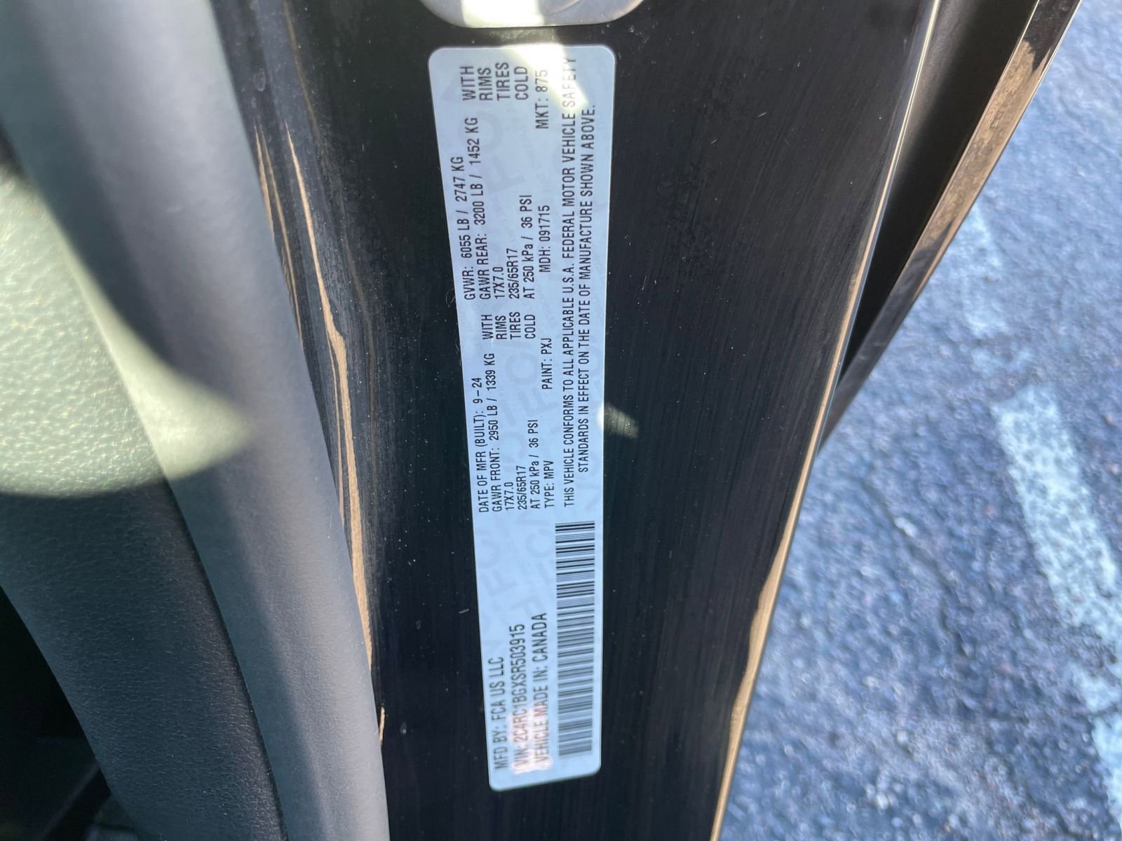 Used 2025 Chrysler Pacifica Select image 30