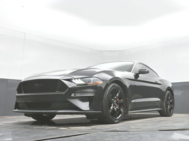 Used 2018 Ford Mustang GT Premium w/ Black Accent Package RWD image 39