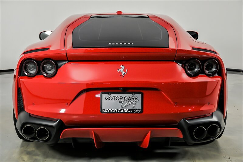 Used 2019 Ferrari 812 Superfast RWD image 8